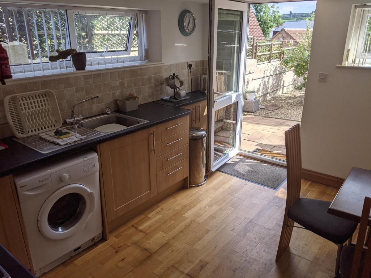 Whitby House Retreat Sleeps 12 Apartment Sleights ภายนอก รูปภาพ