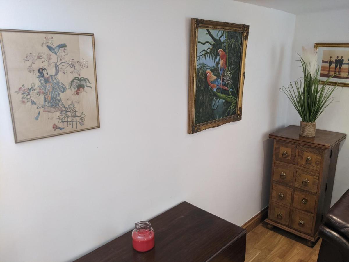 Whitby House Retreat Sleeps 12 Apartment Sleights ภายนอก รูปภาพ