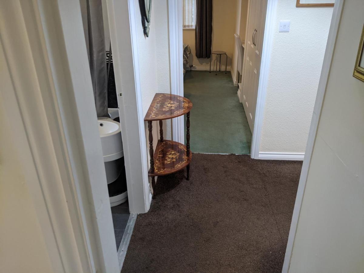 Whitby House Retreat Sleeps 12 Apartment Sleights ภายนอก รูปภาพ