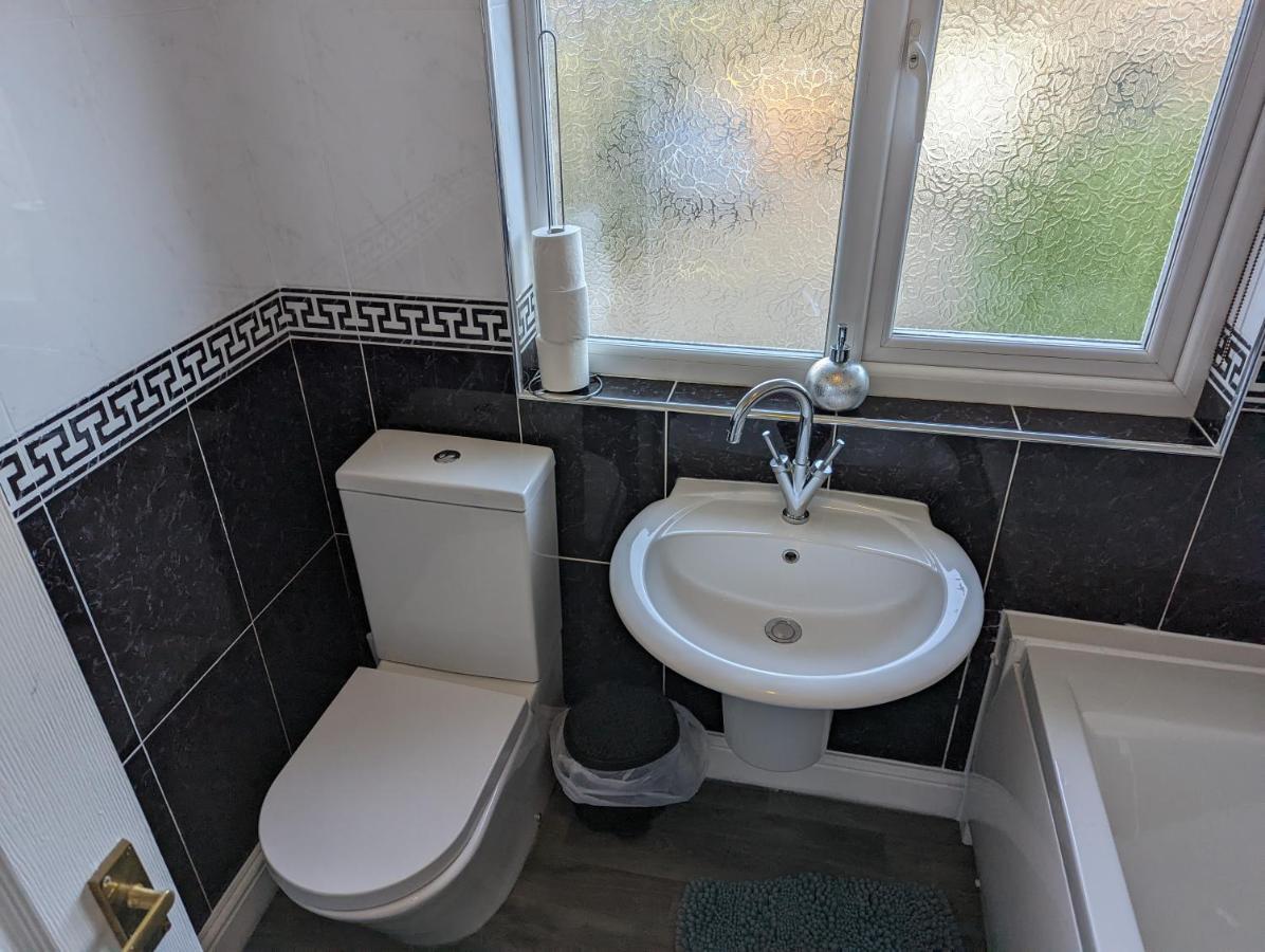 Whitby House Retreat Sleeps 12 Apartment Sleights ภายนอก รูปภาพ