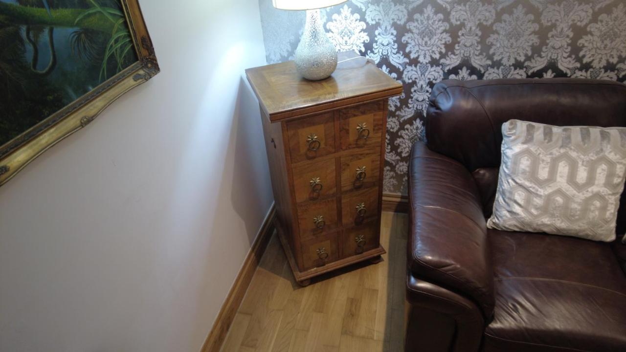 Whitby House Retreat Sleeps 12 Apartment Sleights ภายนอก รูปภาพ