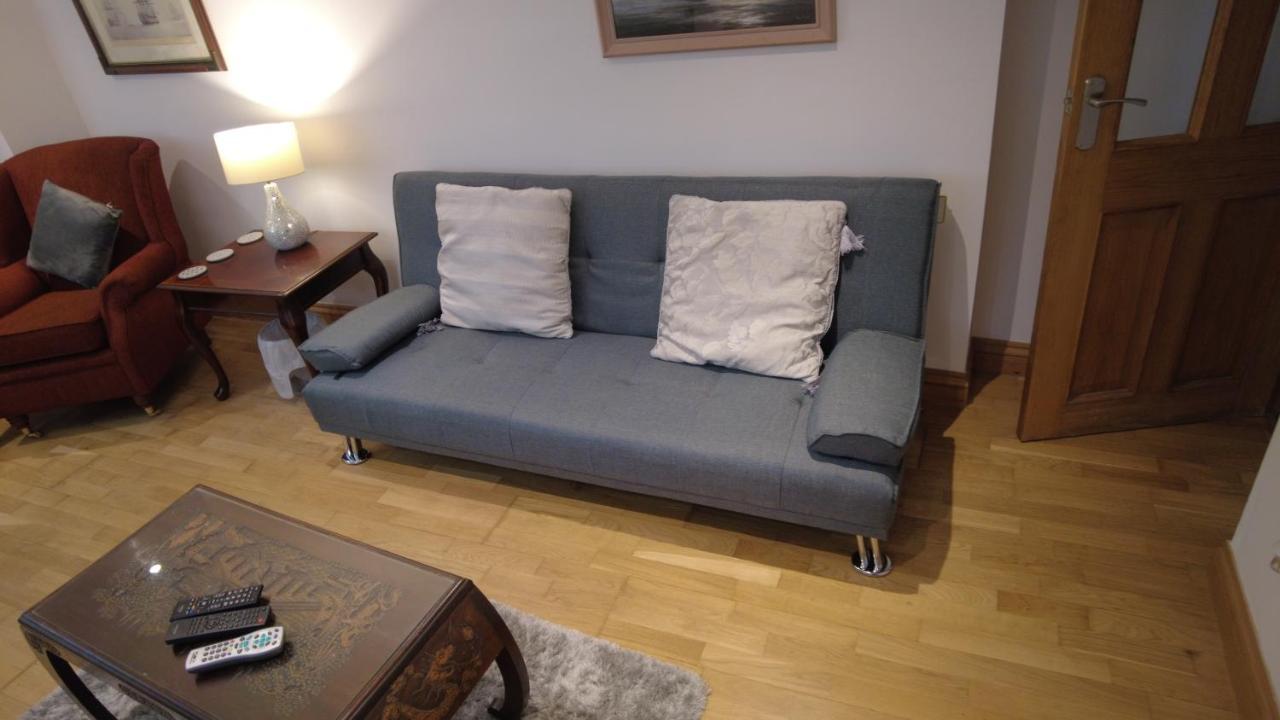 Whitby House Retreat Sleeps 12 Apartment Sleights ภายนอก รูปภาพ