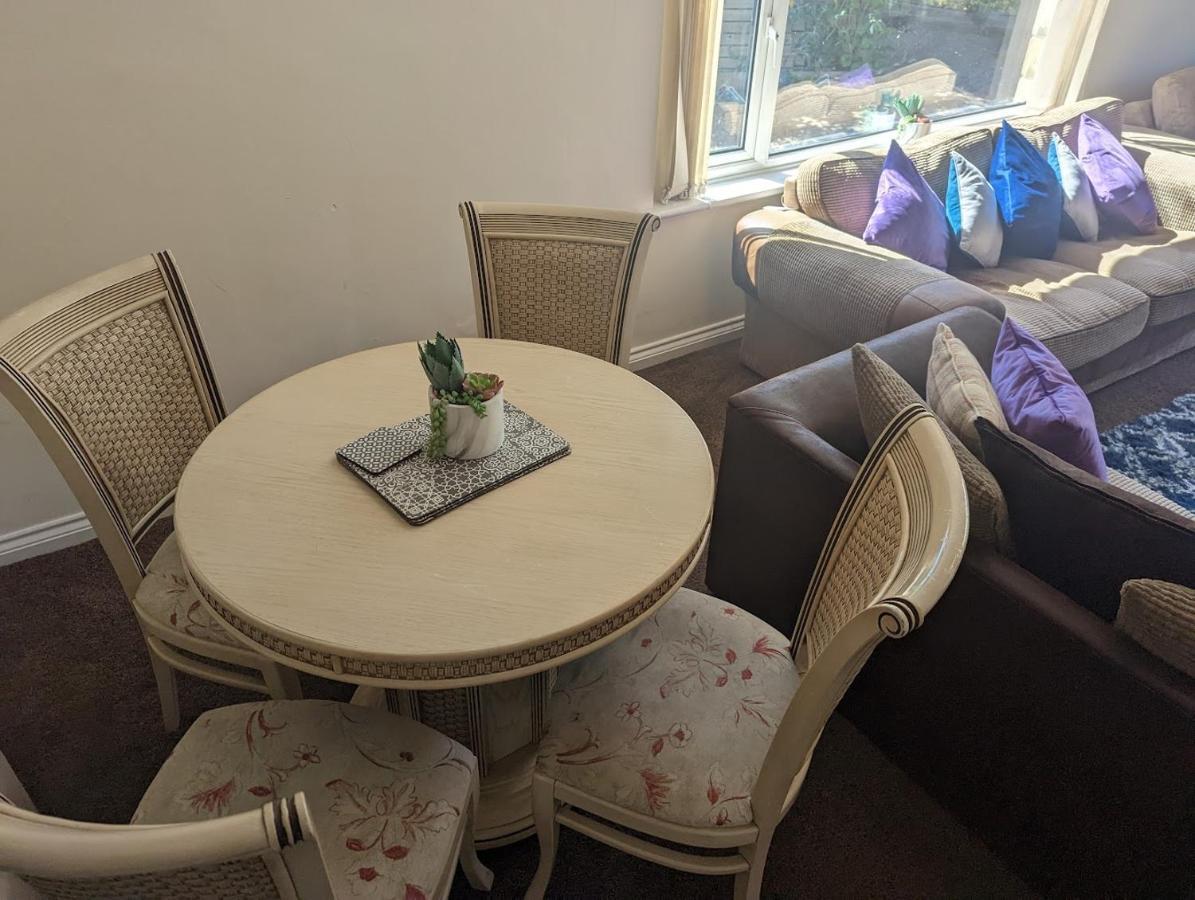 Whitby House Retreat Sleeps 12 Apartment Sleights ภายนอก รูปภาพ
