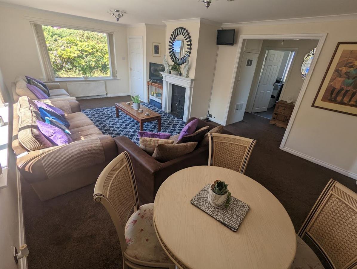 Whitby House Retreat Sleeps 12 Apartment Sleights ภายนอก รูปภาพ